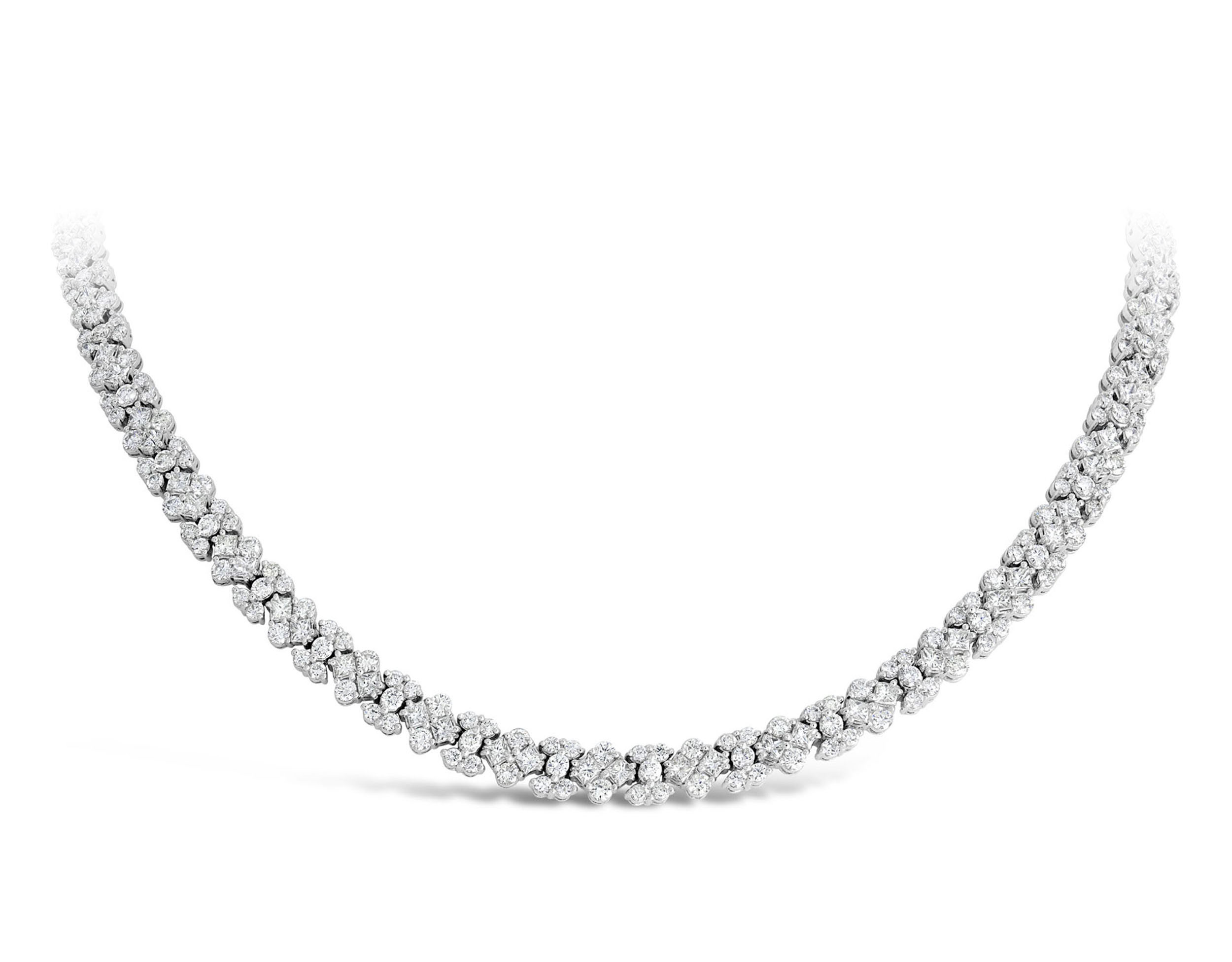 Collier en or blanc pavé de diamants de la London Collection