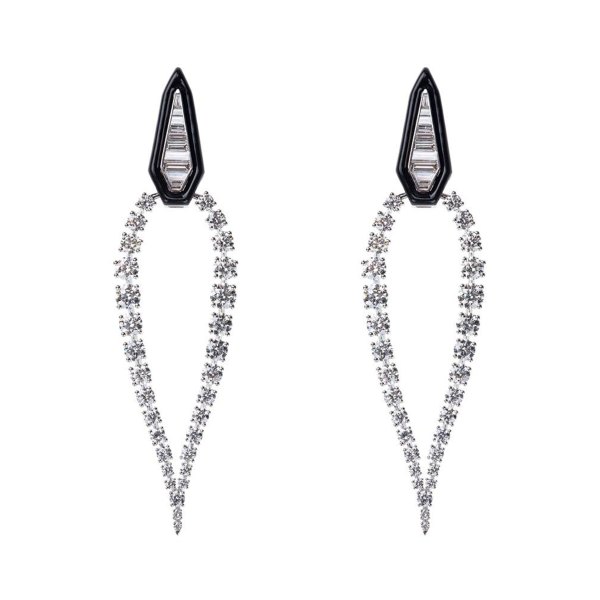 Oui Earring with Round and Baguette White Diamond and Black Enamel