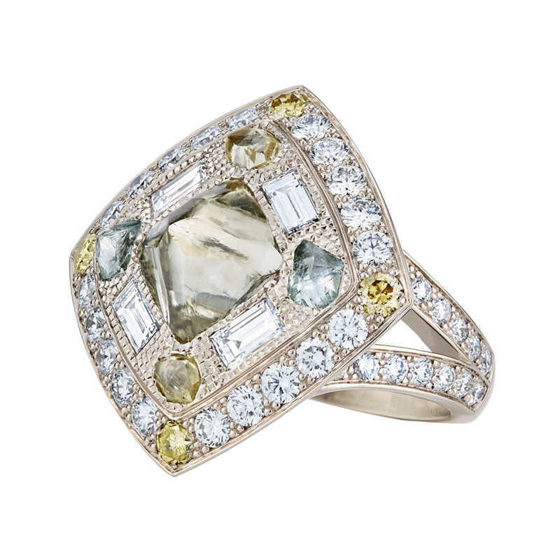 Bague Talisman sur mesure sertie d’or blanc