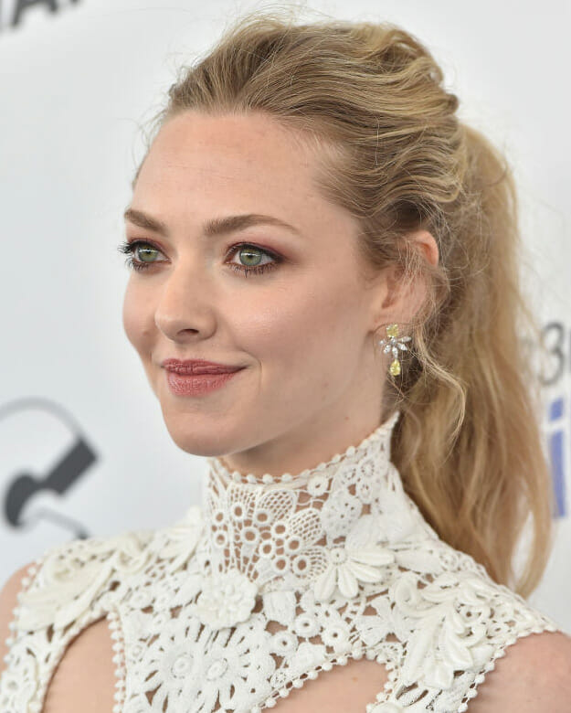 Actress Amanda Seyfried wearing diamonds at the 2018 Film Independent Spirit.