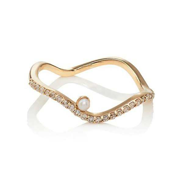 Diamond Wave Pear Ring