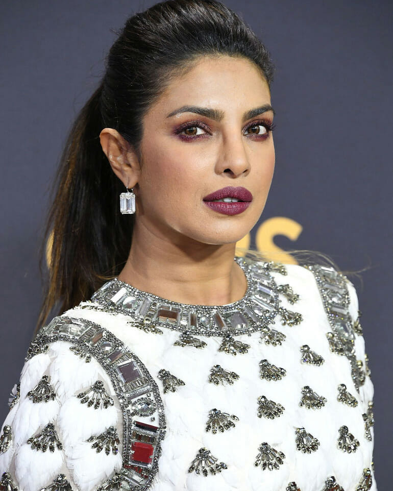 Priyanka Chopra Jonas jewelry 
 Emmys red carpet diamond look