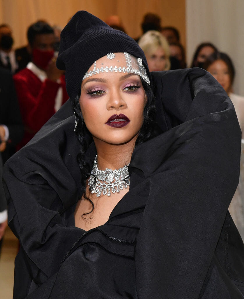 2021 met gala jewelry looks diamonds red carpet rihanna bulgari necklace