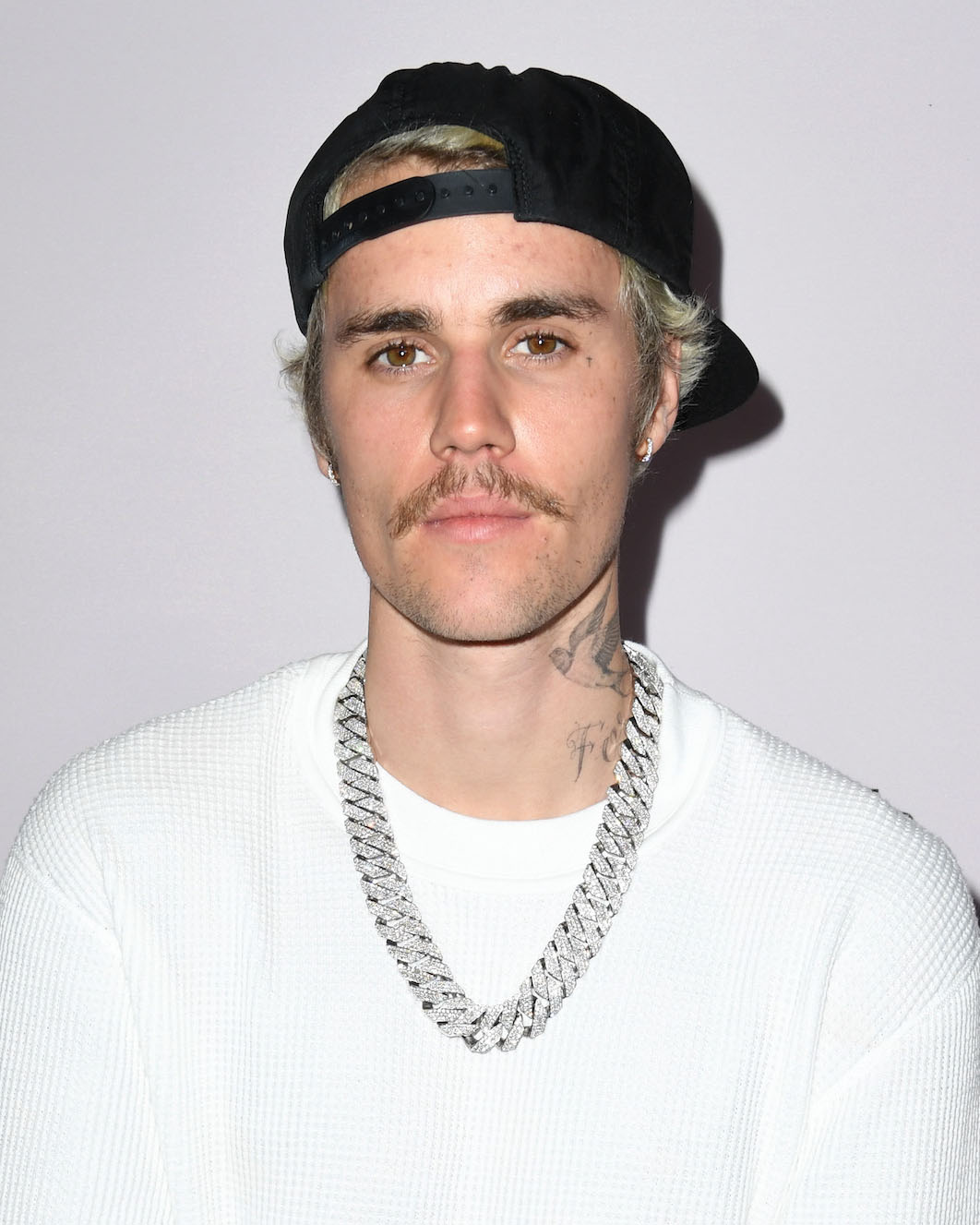 Justin Bieber diamond jewelry look