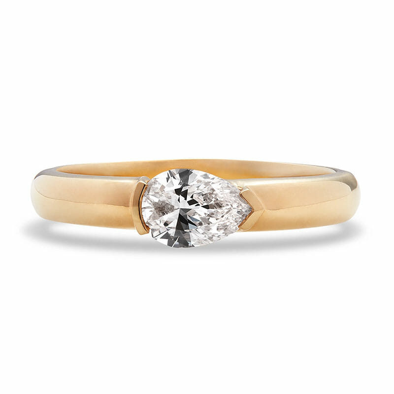 pear shaped diamond ring