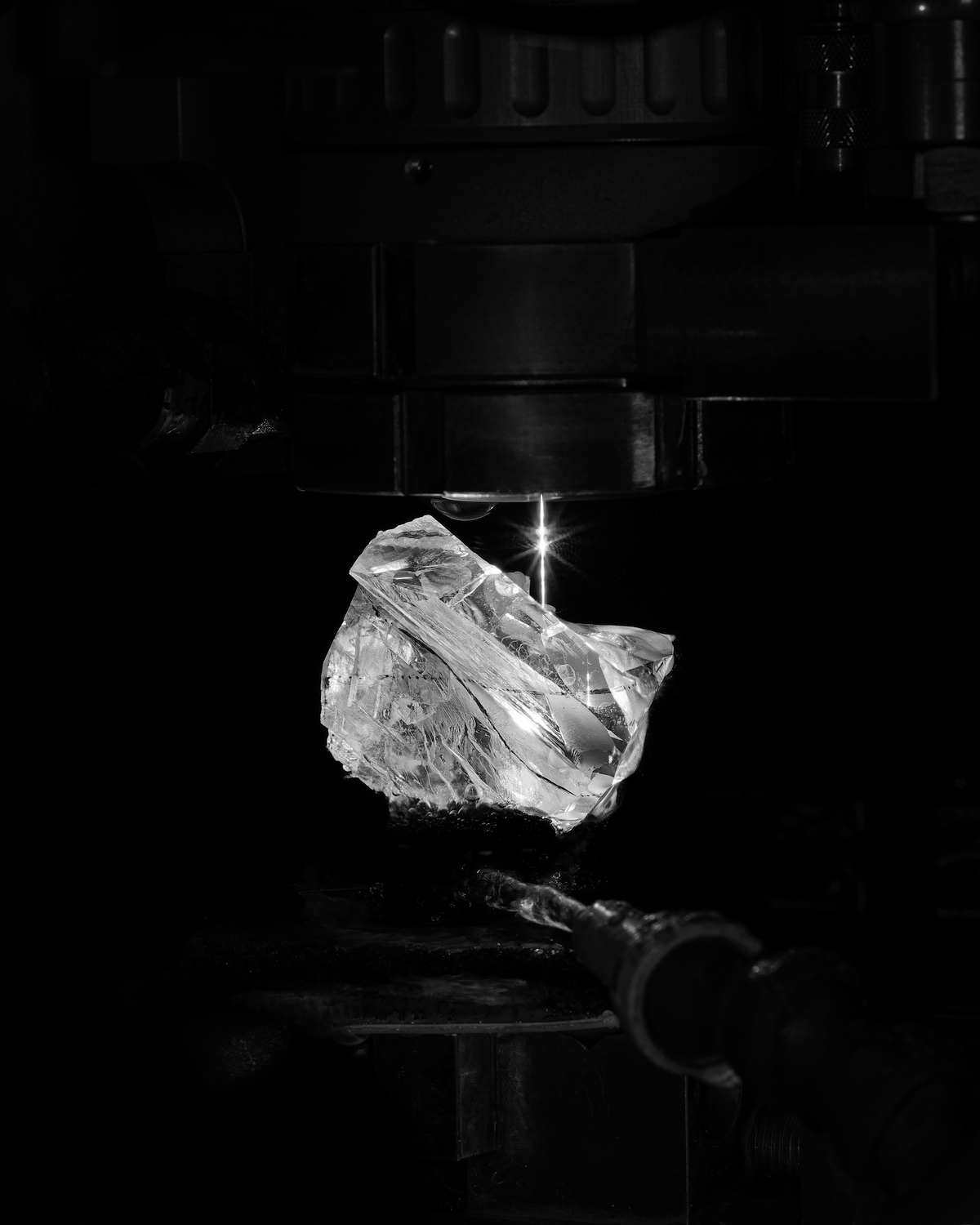 van cleef & arpels lesotho  legend rough diamond