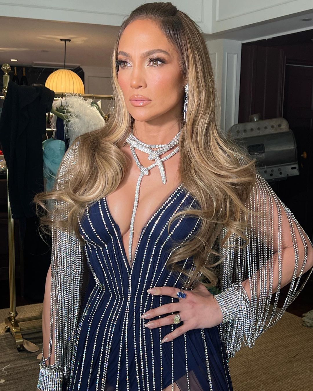 jennifer lopez grammys 2023 style fashion natural diamond jewelry