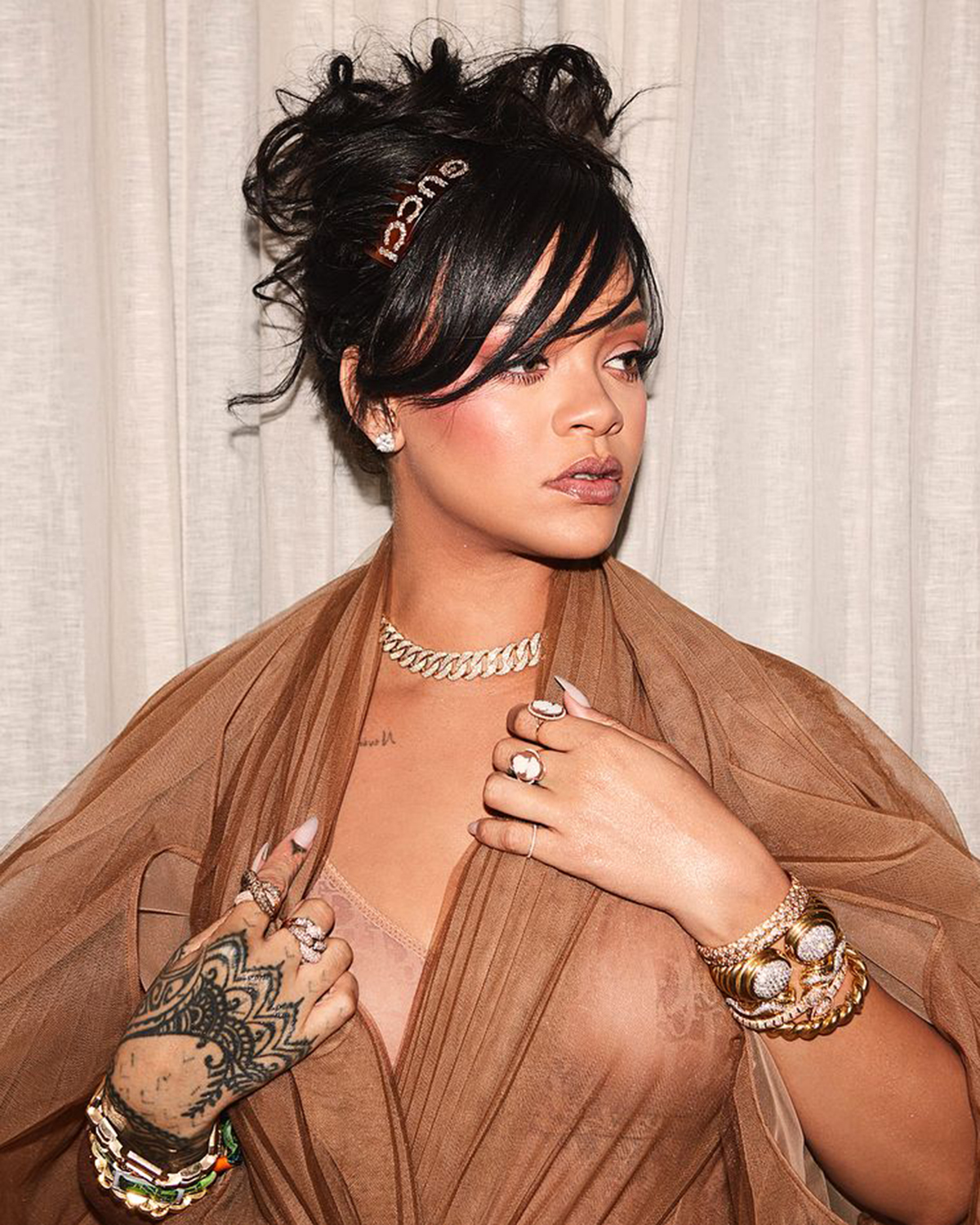 rihanna natural diamond jewelry looks